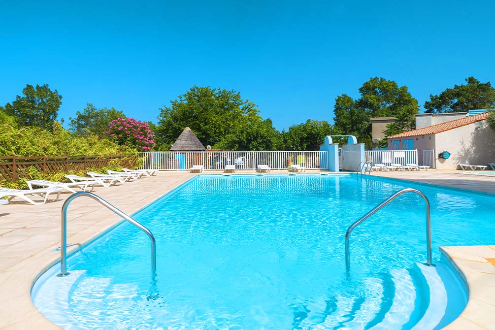 camping sigean azureva piscine